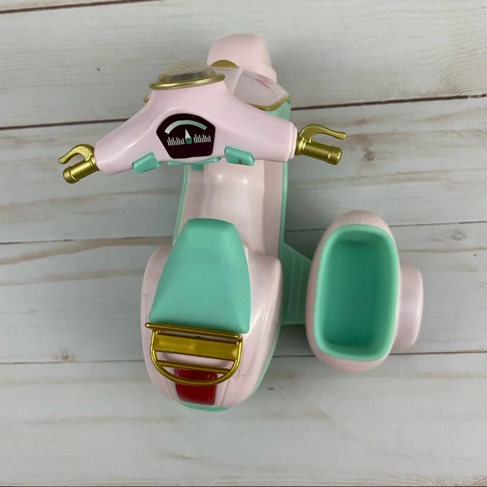Battat Lori Doll Scooter Let’s go for a spin 6” FM Radio